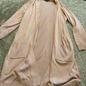 Torrid size 2 dusty pink long cardigan with pockets. Worn once